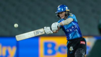 Strikers roll Stars for 29 in record WBBL rout