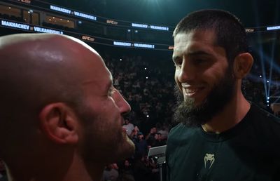 UFC 294 ‘Embedded,’ No. 6: ‘See you in Valhalla’ for Round 6
