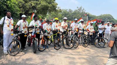 360 km Cyclothon by RPF personnel marks Police Commemoration Day