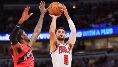 Polling Place: If you could watch only the Bulls or the Blackhawks, which team would you pick?