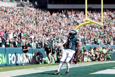 Twitter reacts to Eagles updating Lincoln Financial Field in Kelly Green for game vs. Dolphins