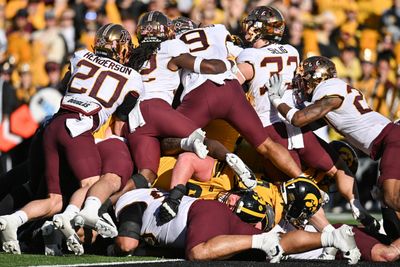 Invalid fair catch signal nullifies TD return and Iowa loses to Minnesota