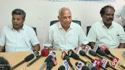 Poor-quality liquor is harming students, youth of Andhra Pradesh, says Chinta Mohan