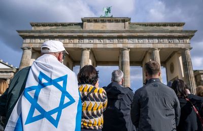 European rallies urge end to antisemitism as pro-Palestinian demonstrations continue worldwide