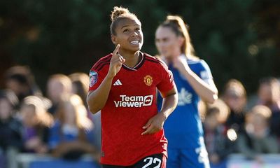 Parris and Williams lead Manchester United to dominant WSL win at Everton