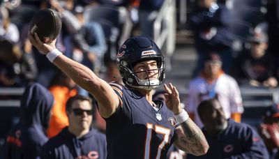 Bears lead Raiders 14-3 at halftime in QB Tyson Bagent’s starting debut
