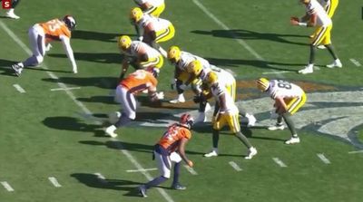 Green Bay’s Center Got Called for the Most Ridiculous False Start Penalty vs. Broncos