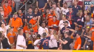 Fan at Rangers-Astros Game 6 Made the Smoothest Barehanded Grab on HR Ball