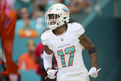 Dolphins WR Jaylen Waddle questionable to return vs. Eagles