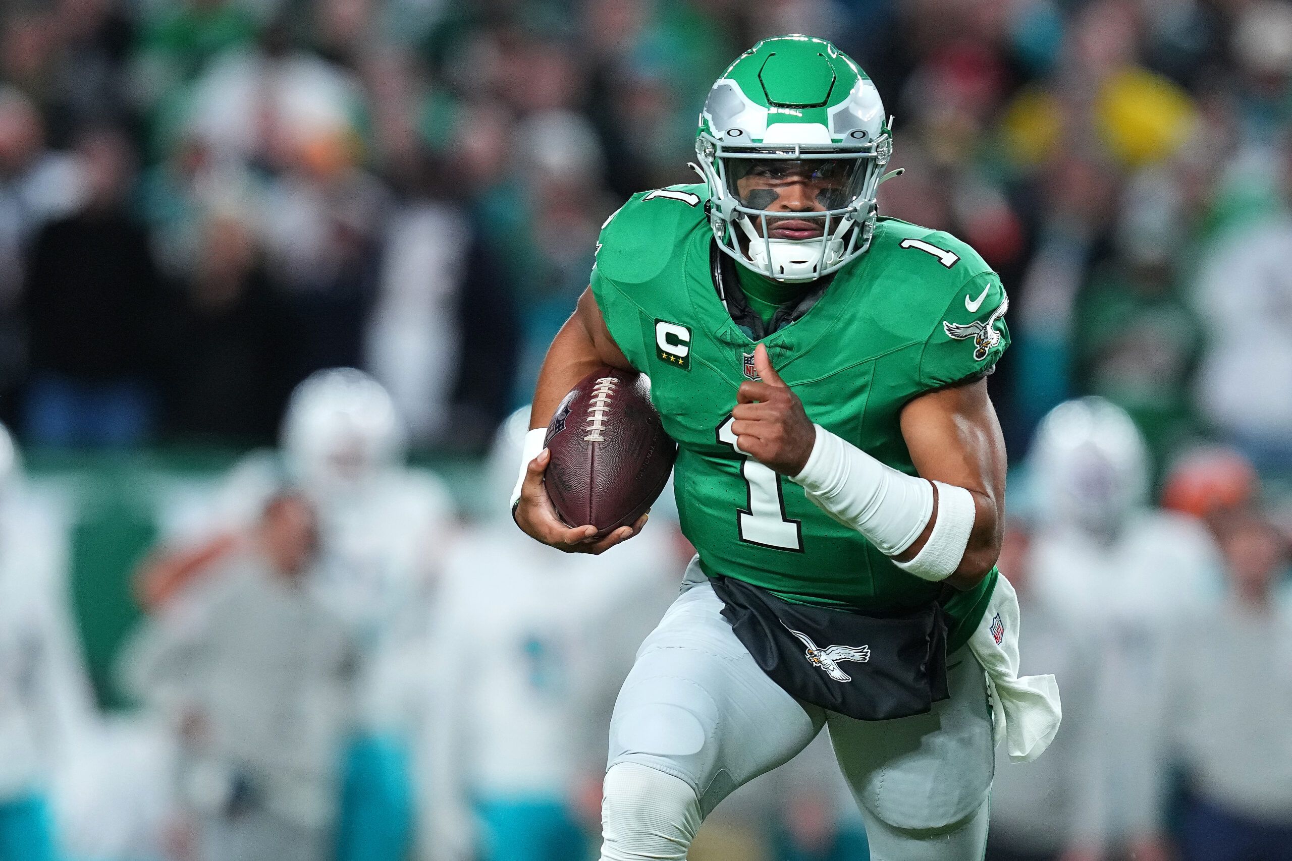 Jalen Hurts ties Randall Cunningham for most rushing…