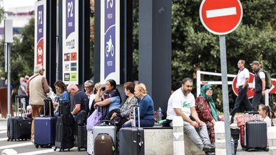 Faced with string of bomb hoaxes, France increases transport security