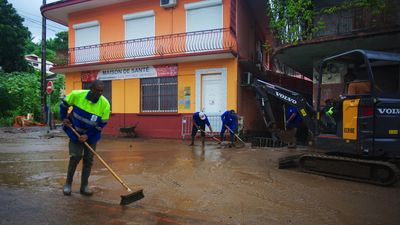 Guadeloupe, French overseas territories hit with wind, rain from hurricane Tammy