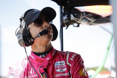 Castroneves on adapting to coaching role: "I still feel I should be driving"