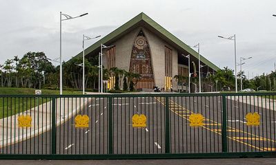 Morning Mail: refugee funds ‘missing’; Australian family trapped in Gaza; Antarctic ice melt locked in