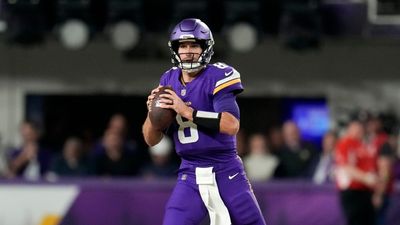Vikings Keep Playoff Hopes Alive With Upset Win Over 49ers