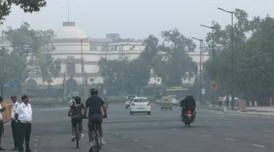 Air quality in Delhi continues to remain in 'very poor' category