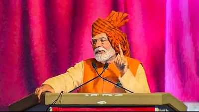 Throw out forces using casteism, regionalism to divide country: PM Modi