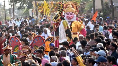 Jamboo Savari carries on sans ‘jamboo’ in Dharwad