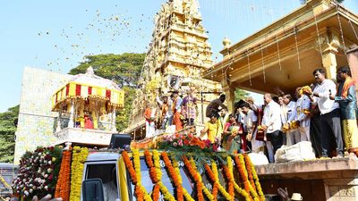 Shivamogga Dasara procession attracts huge crowd