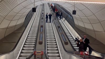 Sadiq Khan apologises after criticism of Elizabeth line's 'constant disruptions'