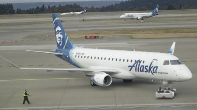FBI: 'I am not okay' off-duty Alaska pilot said before trying to turn off jet engines