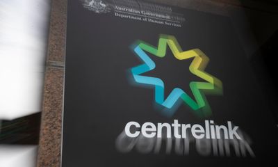 Centrelink issues 2.8m busy messages to callers in only two months as wait times blow out