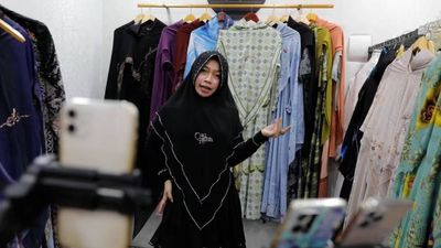Traditional Market In Jakarta Faces Decline Amidst TikTok Shop Ban