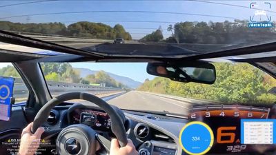 Watch 950-HP McLaren 720S Go All-Out On The Autobahn