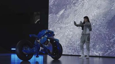 Yamaha's Motoroid2 Concept Gets Its Own Dance Crew To Back It Up