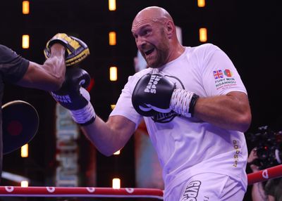 Video: Tyson Fury displays boxing excellence at open workouts for Francis Ngannou fight