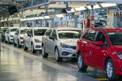 Increase in UK car production reaches almost 40%