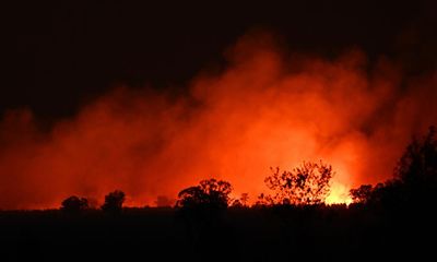 Dozens of fires rage across NSW and Queensland but deadly Tara blaze nearly contained