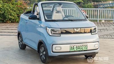 Wuling Mini EV Cabrio Is Wildly Impractical And Absolutely Adorable