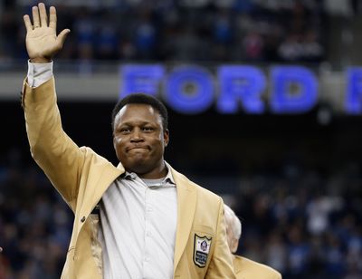 Barry Sanders seeks Twitter to help with LinkedIn ban