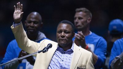 Barry Sanders Asked Lions Fans for Help Over a Silly Issue With His LinkedIn Profile