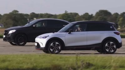 Smart #1 Brabus Races 850-HP Mercedes GLE And It's Actually Close