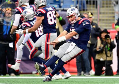 Poll: Who has better dance moves, Mac Jones or Tom Brady?