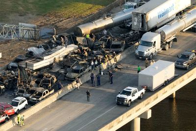 Learner driver passes test with flying colours in middle of Louisiana super-fog crash