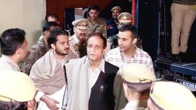 U.P. Congress chief fails to meet SP leader Azam Khan in jail, blames State government