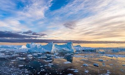 At what threshold is Greenland ice cap’s melting irreversible?