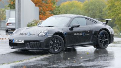 Porsche 911 GTS Facelift Spied Almost Completely Undisguised