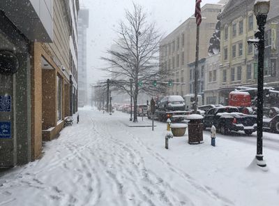 In the midst of springlike weather, Lexington city leaders are briefing on the snow and ice removal