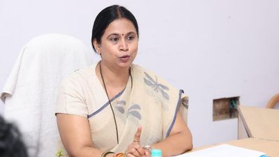 Forest officials inspect Karnataka Minister Lakshmi Hebbalkar’s home, seize tiger claw pendant worn by son