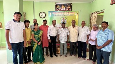 Budding singers must learn Carnatic music, says Madhavapeddi Suresh