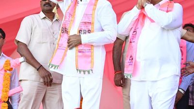 KCR accuses Congress leaders of ‘undermining’ the interests of farmers, flays Tummala Nageswara Rao
