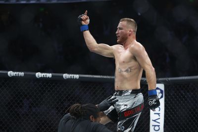 Justin Gaethje willing to sit out for UFC title shot, explains why he prefers not to fight Max Holloway
