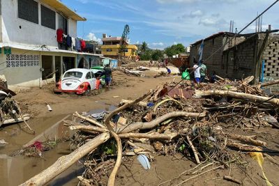 Mexico's Acapulco grows desperate for help after Hurricane Otis ravaged the area