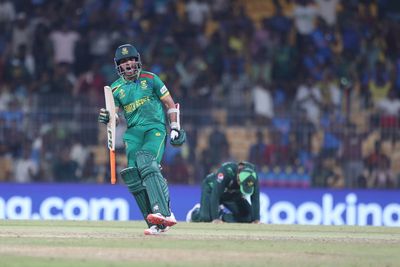 South Africa clinch victory over Pakistan in World Cup thriller