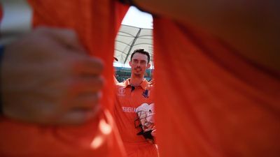 Scott Edwards: the selfless keeper of the Oranje flame