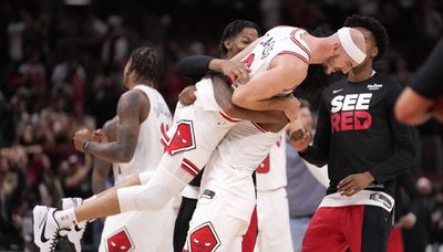 Bulls’ Alex Caruso, DeMar DeRozan deliver on guarantee in OT win over Raptors